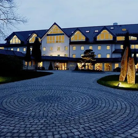 Hotel L'Arrivee Hotel & Spa 4*